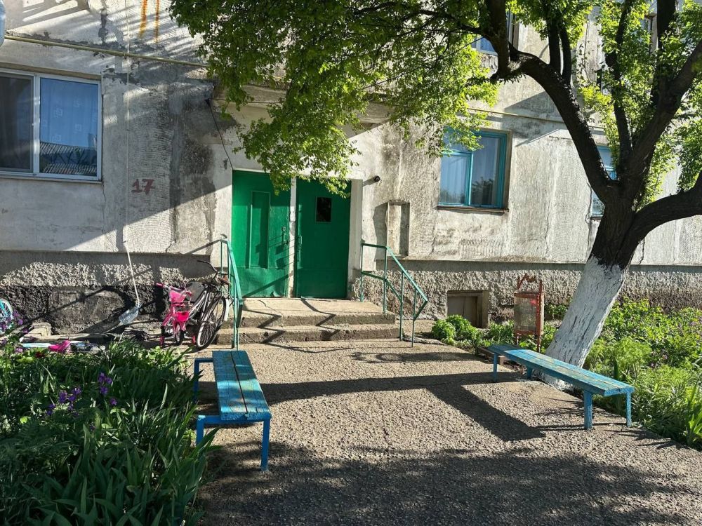 Владислав Хаджиев: Для достижения достаточного уровня санитарной очистки в населенных пунктах продолжаем выезды в сёла района, обходим территории, обсуждаем с главами администраций понимание процессов, зоны ответственности, ... Владислав Хаджиев: Для достижения достаточного уровня санитарной очистки в населенных пунктах продолжаем выезды в сёла района, обходим территории, обсуждаем с главами администраций понимание процессов, зоны ответственности, ...