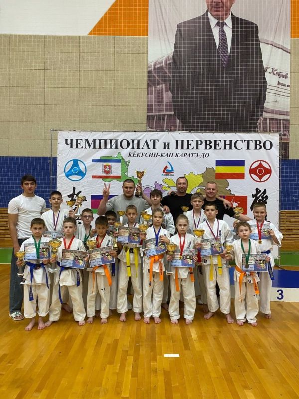 17-19 мая в Республике Адыгея г. Майкоп проходило Первенство Южного Федерального округа по киокусинкай карате 17-19 мая в Республике Адыгея г. Майкоп проходило Первенство Южного Федерального округа по киокусинкай карате