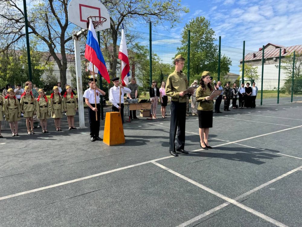 Александр Дудинов: В Черноморском районе прошел «Смотр строя и песни», посвященный 80-летию Победы в Великой Отечественной войне Александр Дудинов: В Черноморском районе прошел «Смотр строя и песни», посвященный 80-летию Победы в Великой Отечественной войне