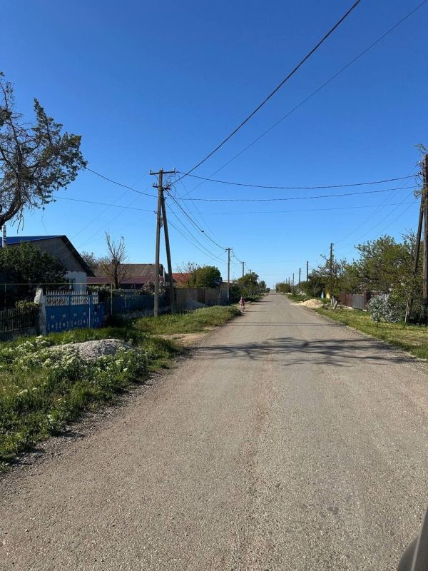 Владислав Хаджиев: Для достижения достаточного уровня санитарной очистки в населенных пунктах продолжаем выезды в сёла района, обходим территории, обсуждаем с главами администраций понимание процессов, зоны ответственности, ... Владислав Хаджиев: Для достижения достаточного уровня санитарной очистки в населенных пунктах продолжаем выезды в сёла района, обходим территории, обсуждаем с главами администраций понимание процессов, зоны ответственности, ...