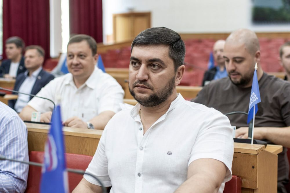 23 мая под председательством главы муниципального образования городского округа Симферополь Республики Крым – председателя Симферопольского городского совета Виктора Агеева состоялась 19-я внеочередная сессия 23 мая под председательством главы муниципального образования городского округа Симферополь Республики Крым – председателя Симферопольского городского совета Виктора Агеева состоялась 19-я внеочередная сессия