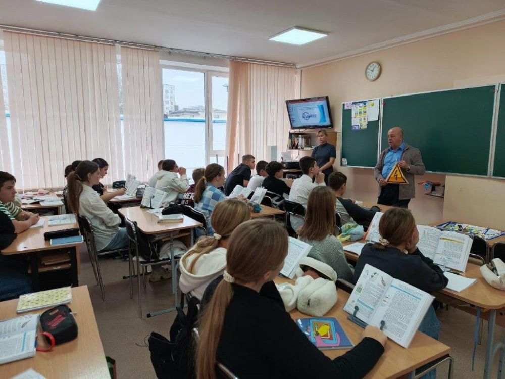 ГУП РК «Крымэнерго» напоминает: начало летних каникул — время вспомнить с детьми правила электробезопасности! ГУП РК «Крымэнерго» напоминает: начало летних каникул — время вспомнить с детьми правила электробезопасности!