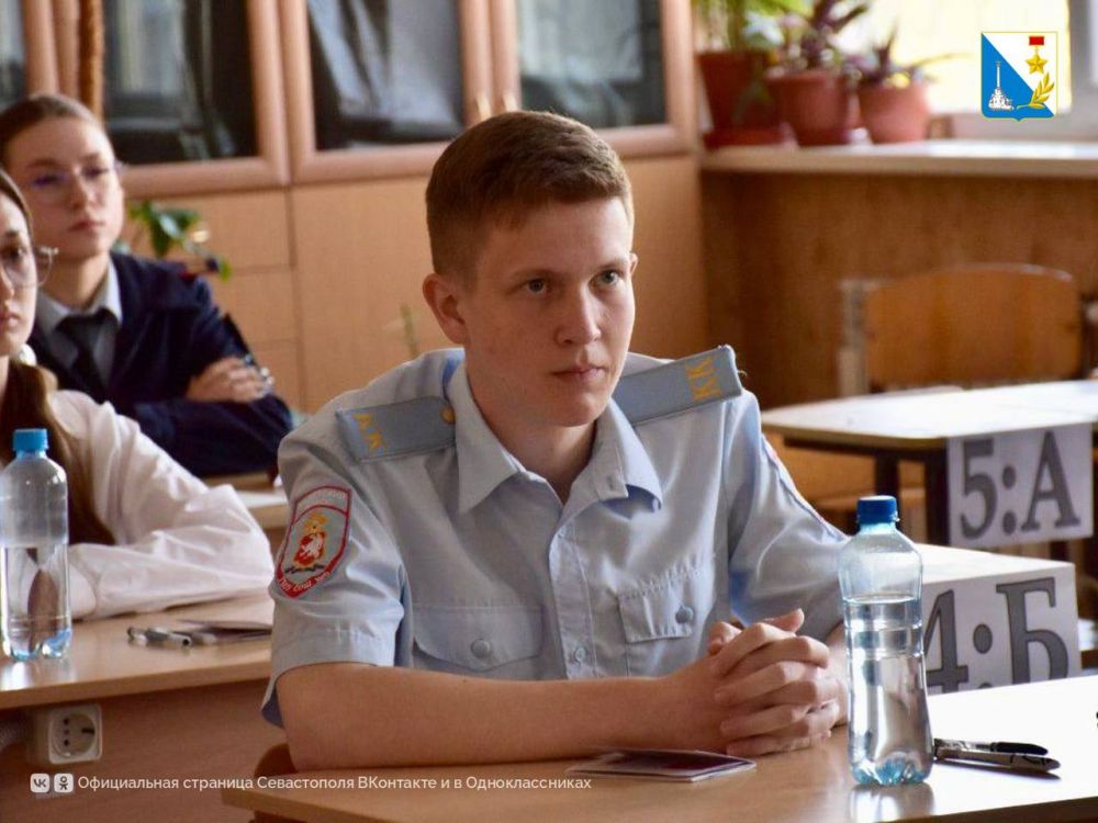 Севастопольские выпускники сдали первые ЕГЭ Севастопольские выпускники сдали первые ЕГЭ