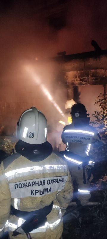В селе Скалистое Бахчисарайского района горел частный дом В селе Скалистое Бахчисарайского района горел частный дом
