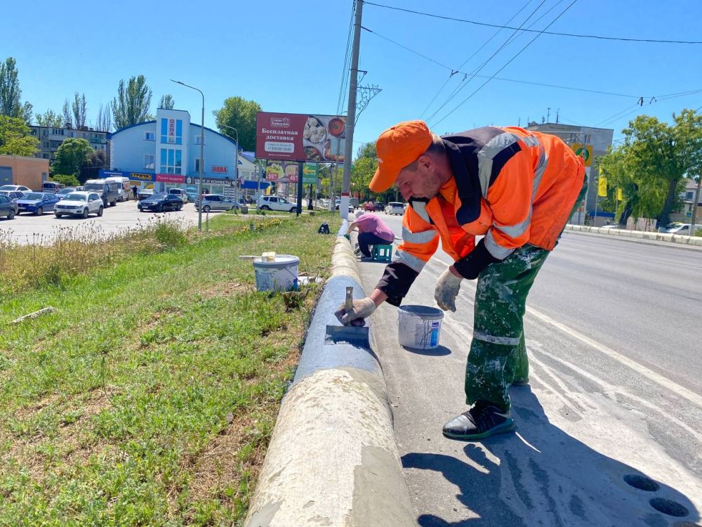 На Горьковском мосту продолжаются работы по обновлению На Горьковском мосту продолжаются работы по обновлению