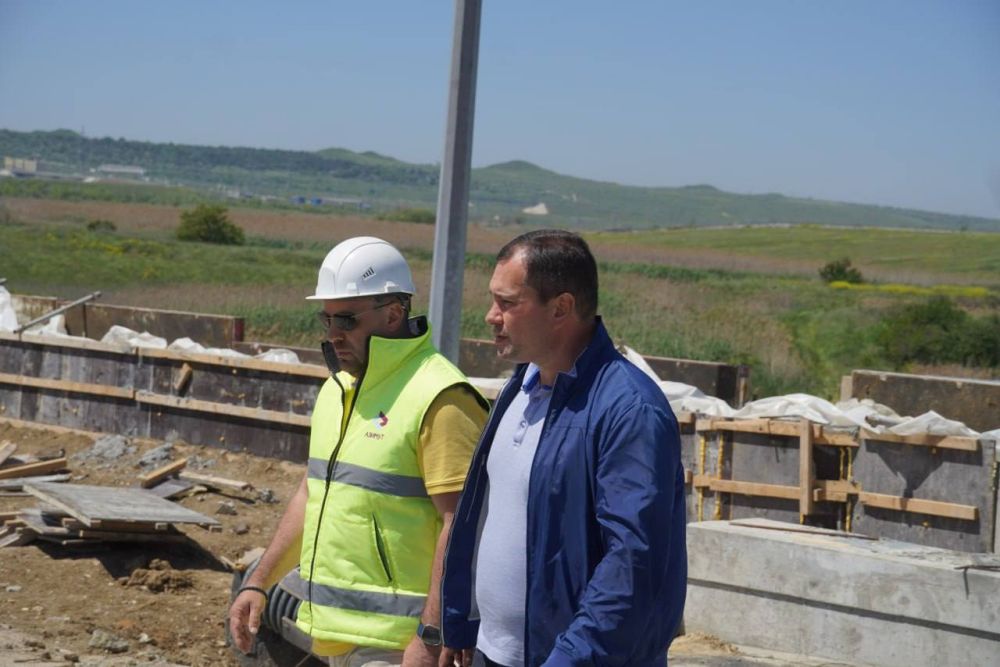 На объекте транспортной развязки с реконструкцией путепровода в районе шоссе Героев Сталинграда продолжаются строительные работы На объекте транспортной развязки с реконструкцией путепровода в районе шоссе Героев Сталинграда продолжаются строительные работы