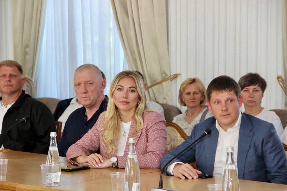 Константин Шимановский: В преддверии Дня российского предпринимательства чествовали предпринимателей муниципального образования! Предпринимательское сообщество вносит большой вклад в развитие Ялты, постоянно улучшает... Константин Шимановский: В преддверии Дня российского предпринимательства чествовали предпринимателей муниципального образования! Предпринимательское сообщество вносит большой вклад в развитие Ялты, постоянно улучшает...