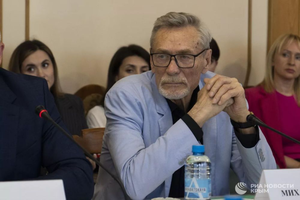 Власти Крыма и народные артисты России обсудили проблемы развития культуры в стране Власти Крыма и народные артисты России обсудили проблемы развития культуры в стране