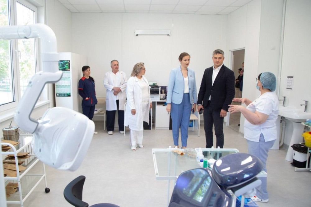 В Белогорском районе состоялось торжественное открытие новой модульной поликлиники, которая пришла на смену зданию, возведённому в 1921 году В Белогорском районе состоялось торжественное открытие новой модульной поликлиники, которая пришла на смену зданию, возведённому в 1921 году