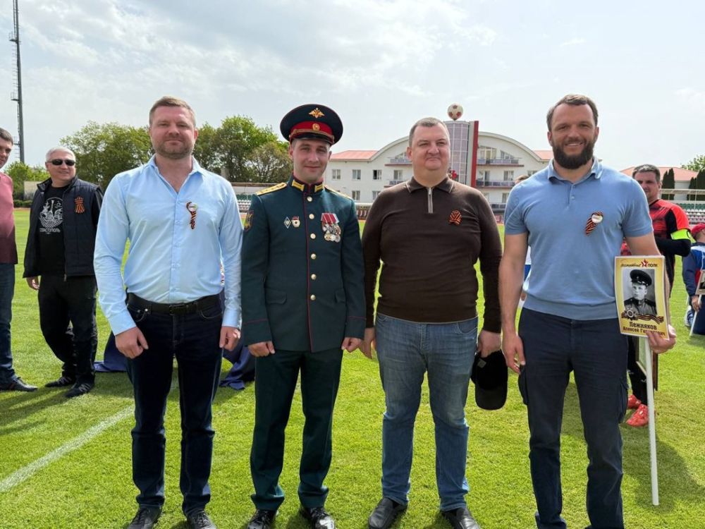 «Нива» на защите Родины!. 21 мая в Крыму прошел турнир по мини-футболу среди правоохранительных органов, посвященный 80-летию Великой Победы «Нива» на защите Родины!. 21 мая в Крыму прошел турнир по мини-футболу среди правоохранительных органов, посвященный 80-летию Великой Победы