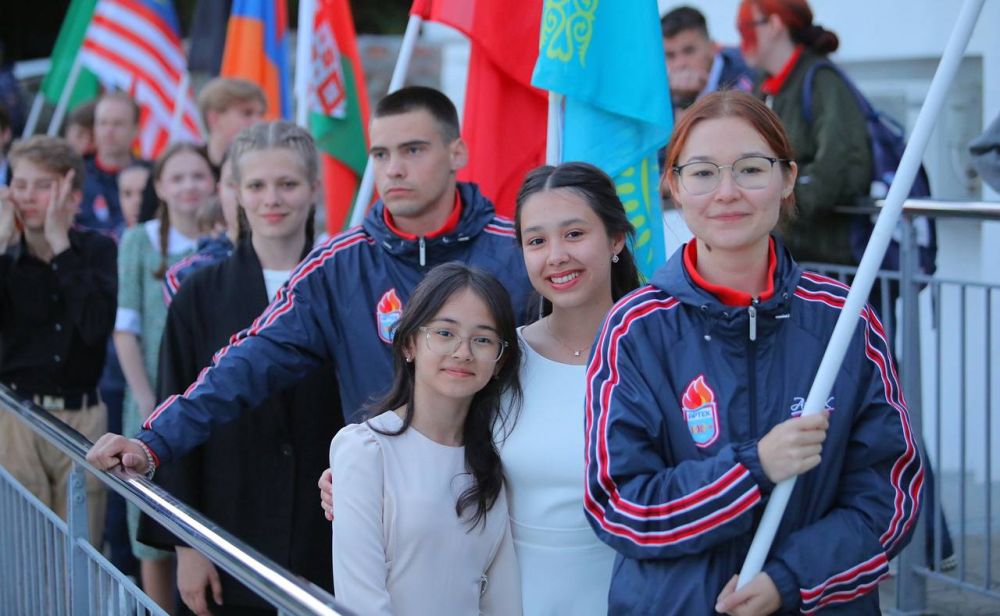 Победители конкурса «Живая классика» выступят на Красной площади Победители конкурса «Живая классика» выступят на Красной площади