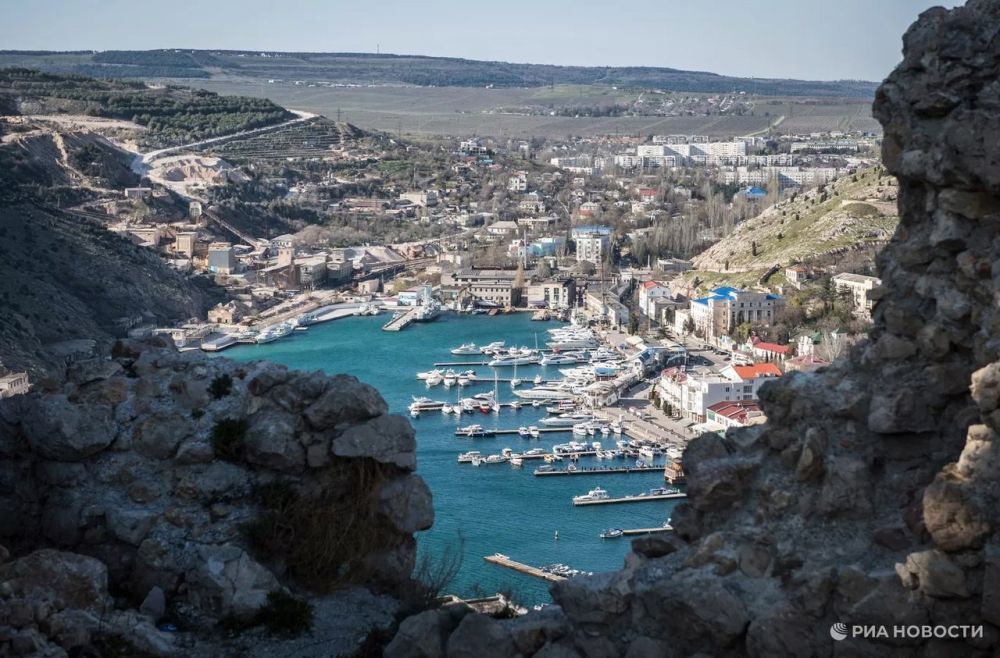 Балаклава собирается летом удивлять туристов своей природой и пляжами Балаклава собирается летом удивлять туристов своей природой и пляжами