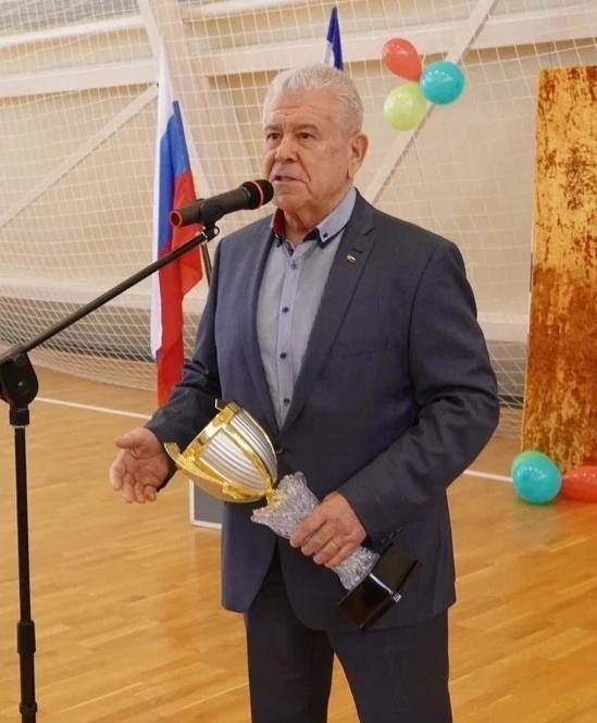 Ольга Торубарова: Сегодня для выпускников крымских школ звучит последний звонок! Ольга Торубарова: Сегодня для выпускников крымских школ звучит последний звонок!