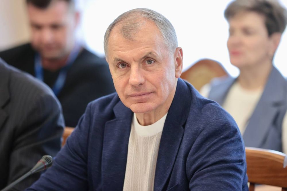 Иван Манучаров: Владимир Константинов:. По мнению наших гостей, Крым — особый регион России, крымчане хорошо знают, как нужно бороться за сохранение своей идентичности, культуры, языка, истории Иван Манучаров: Владимир Константинов:. По мнению наших гостей, Крым — особый регион России, крымчане хорошо знают, как нужно бороться за сохранение своей идентичности, культуры, языка, истории