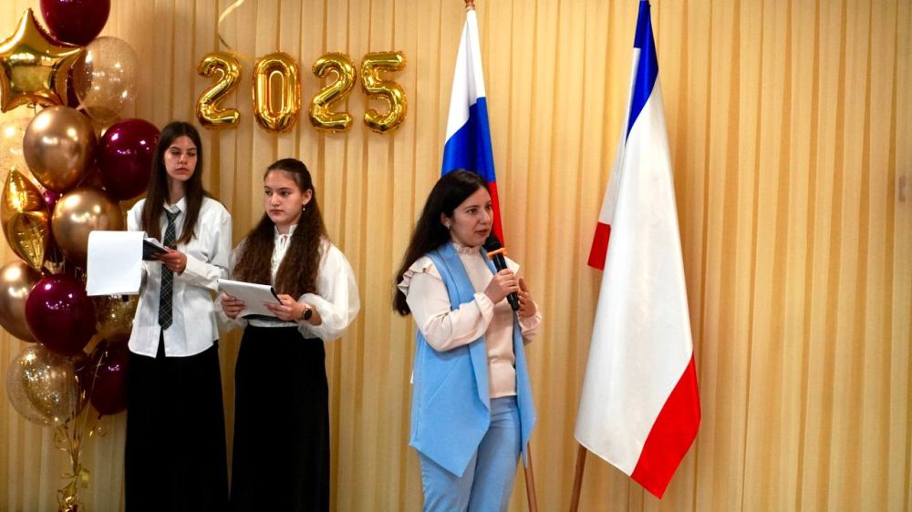 «Последний звонок» — это трогательный и значимый момент, который остаётся в памяти на всю жизнь! «Последний звонок» — это трогательный и значимый момент, который остаётся в памяти на всю жизнь!