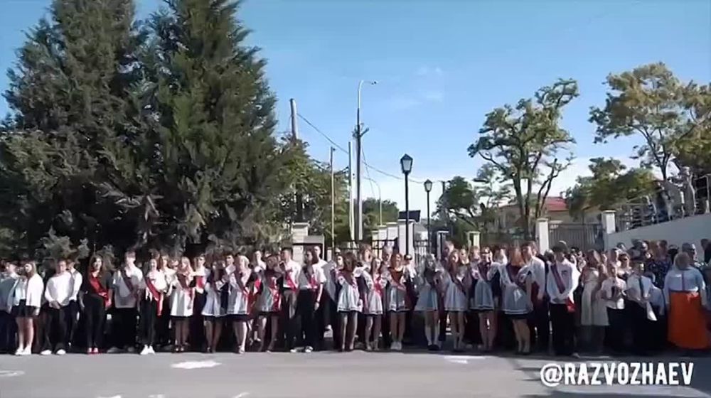 В Севастополе более 7 тысяч выпускников попрощались со школой