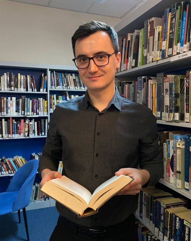 #МолодежьвКультуре. Новый герой нашей рубрики – Николай Кондраков – преподаватель Московской центральной художественной школы при Российской академии художеств, член Молодежного совета при Минкультуры России, один из тех... #МолодежьвКультуре. Новый герой нашей рубрики – Николай Кондраков – преподаватель Московской центральной художественной школы при Российской академии художеств, член Молодежного совета при Минкультуры России, один из тех...