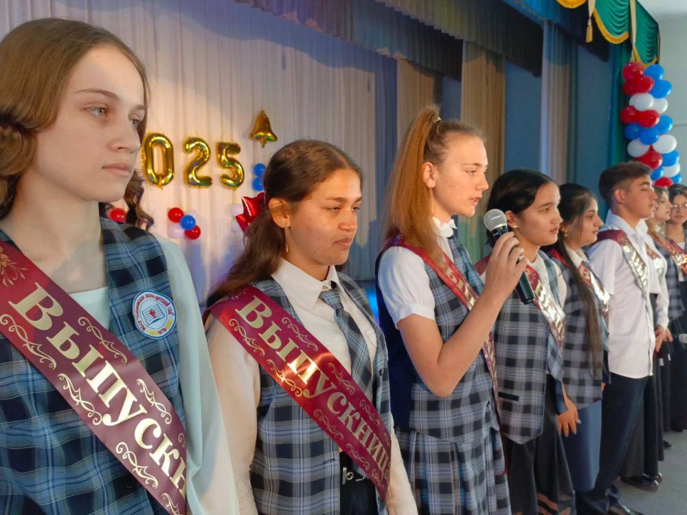 В школах Джанкойского района прозвенели последние звонки В школах Джанкойского района прозвенели последние звонки