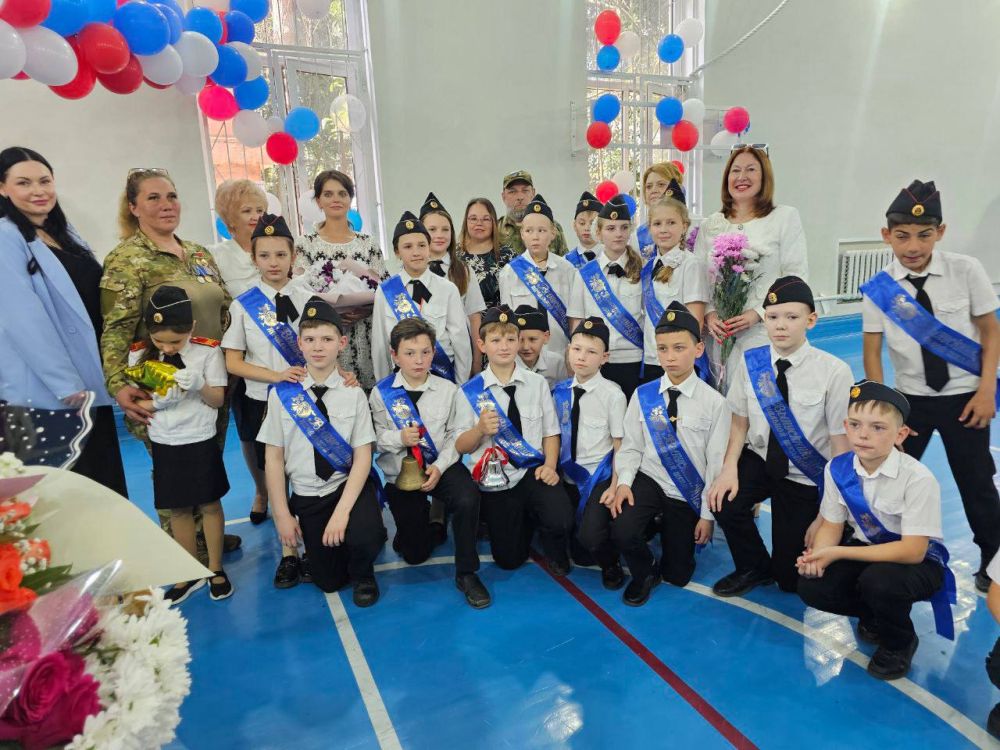 Депутаты Государственного Совета Республики Крым приняли участие в торжественных мероприятиях, посвященных празднику Последнего звонка Депутаты Государственного Совета Республики Крым приняли участие в торжественных мероприятиях, посвященных празднику Последнего звонка