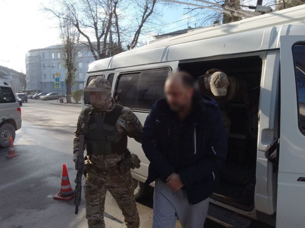 В Севастополе прокуратура направила в суды два уголовных дела о государственной измене и приготовлении к террористическому акту В Севастополе прокуратура направила в суды два уголовных дела о государственной измене и приготовлении к террористическому акту