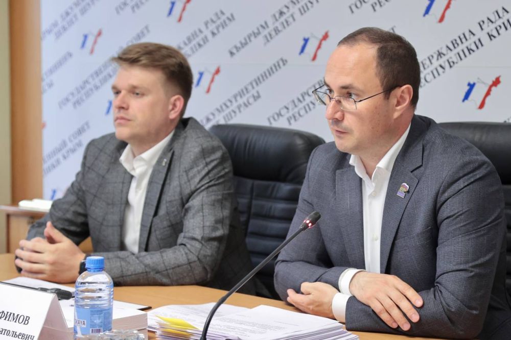 В Государственном Совете Республики Крым выступили с инициативой, направленной на повышение безопасности отдыхающих на пляжах В Государственном Совете Республики Крым выступили с инициативой, направленной на повышение безопасности отдыхающих на пляжах