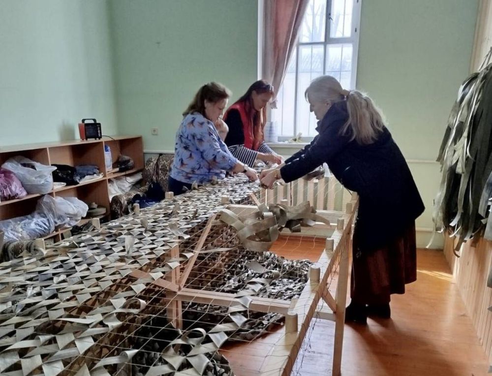 Жители Республики Крым подготовили необходимые изделия для бойцов СВО