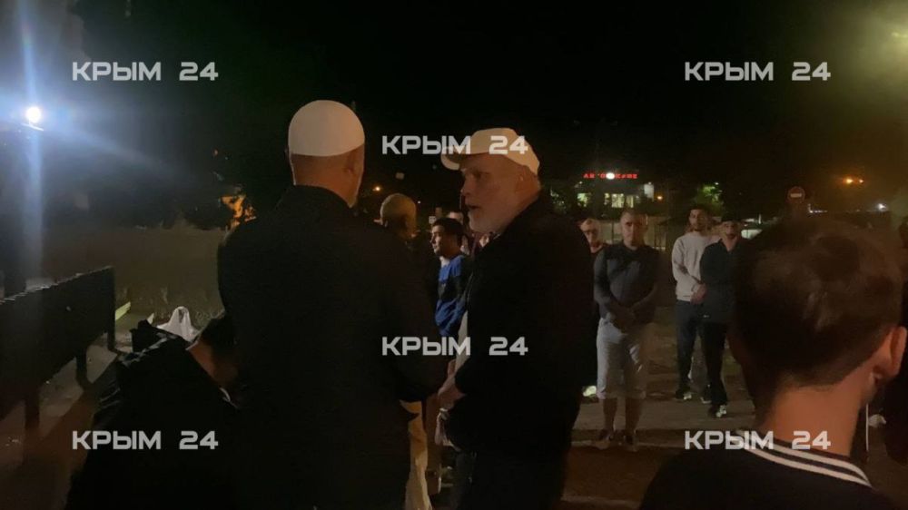Группа паломников отправилась из Крыма в Мекку для совершения хаджа Группа паломников отправилась из Крыма в Мекку для совершения хаджа