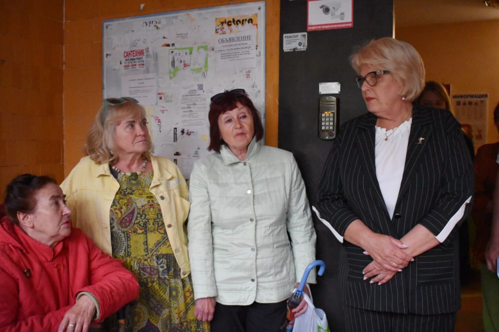 Галина Огнёва: Рабочий выезд в пгт Партенит Галина Огнёва: Рабочий выезд в пгт Партенит