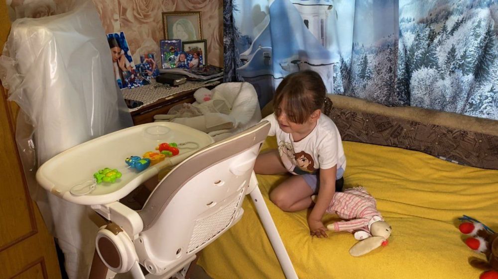 Крымские волонтёры оказали помощь многодетной семье из Симферополя Крымские волонтёры оказали помощь многодетной семье из Симферополя