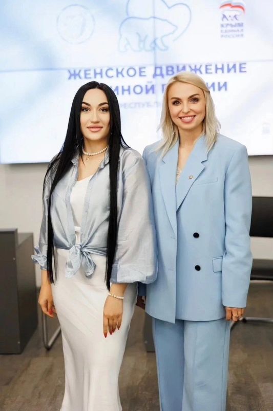 Заместитель председателя Госкомнаца Крыма Айкуи Арутюнян приняла участие в работе круглого стола «Женский взгляд на бизнес: секреты успеха» Заместитель председателя Госкомнаца Крыма Айкуи Арутюнян приняла участие в работе круглого стола «Женский взгляд на бизнес: секреты успеха»