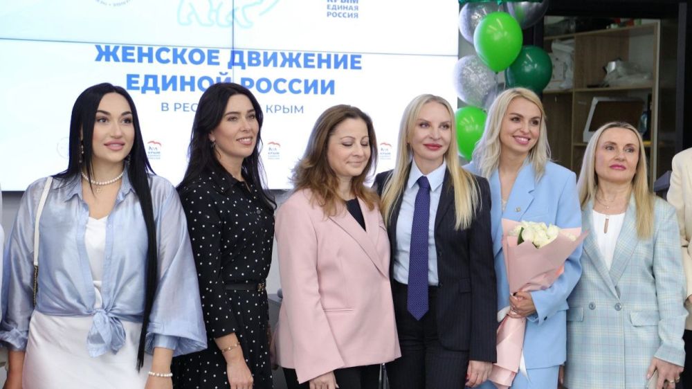 Заместитель председателя Госкомнаца Крыма Айкуи Арутюнян приняла участие в работе круглого стола «Женский взгляд на бизнес: секреты успеха» Заместитель председателя Госкомнаца Крыма Айкуи Арутюнян приняла участие в работе круглого стола «Женский взгляд на бизнес: секреты успеха»