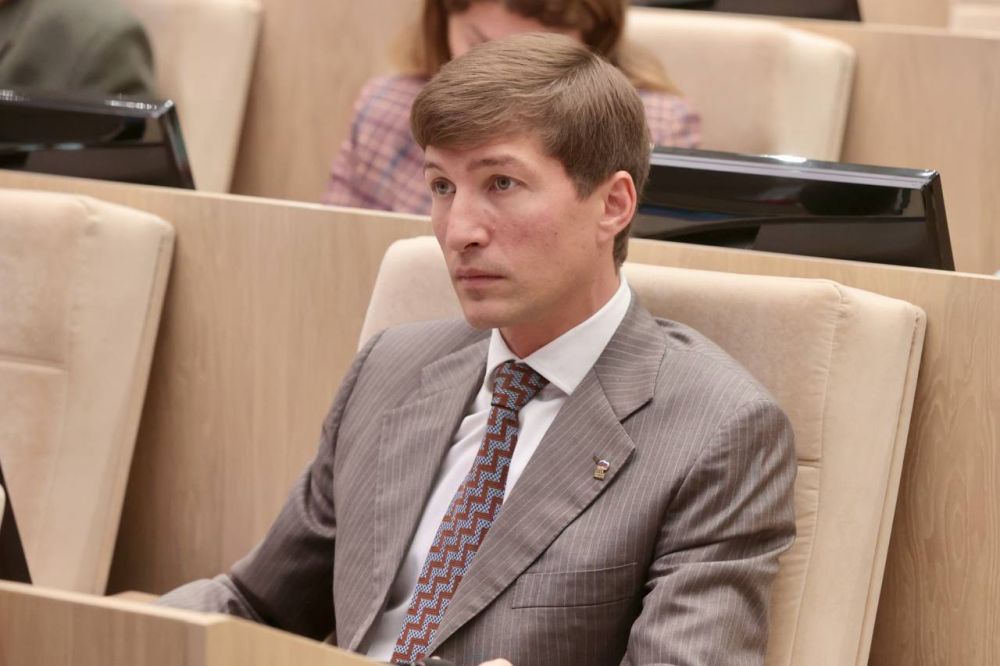 Иван Манучаров: ЗАСЕДАНИЕ ВТОРОЙ СЕССИИ ГОСУДАРСТВЕННОГО СОВЕТА РЕСПУБЛИКИ КРЫМ: Иван Манучаров: ЗАСЕДАНИЕ ВТОРОЙ СЕССИИ ГОСУДАРСТВЕННОГО СОВЕТА РЕСПУБЛИКИ КРЫМ: