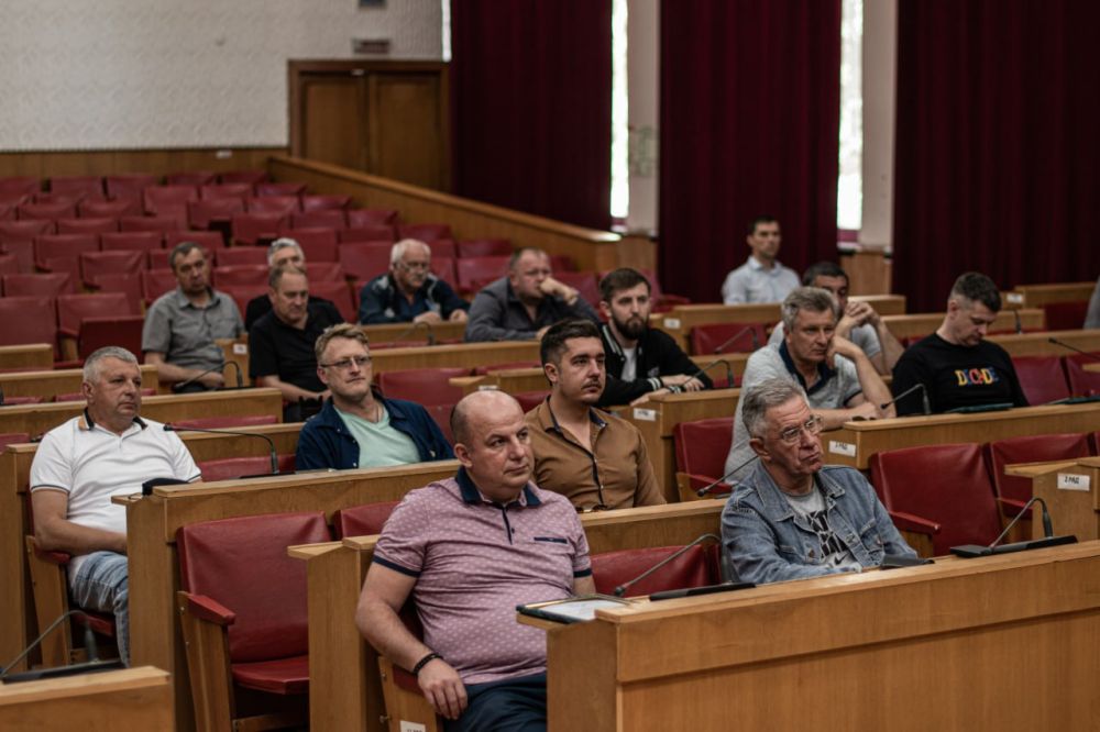 Состоялось торжественное вручение благодарственных писем интернет-провайдерам за вклад в развитие Симферополя Состоялось торжественное вручение благодарственных писем интернет-провайдерам за вклад в развитие Симферополя