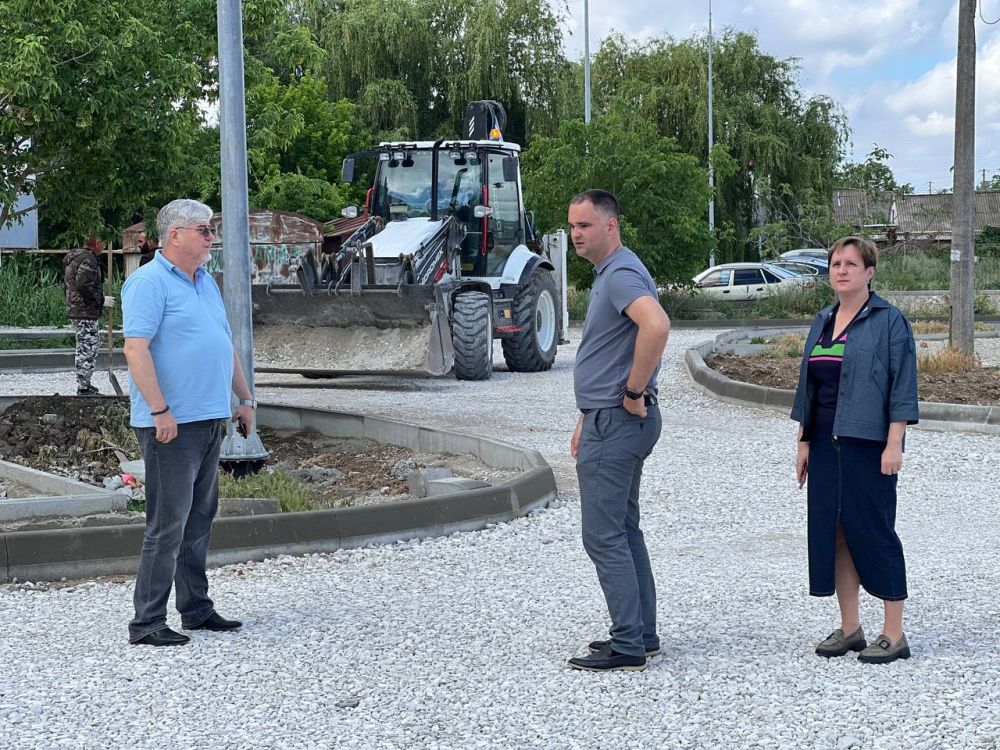 Игорь Ивин: Проверил, как проходит ремонт дворовых территорий Игорь Ивин: Проверил, как проходит ремонт дворовых территорий