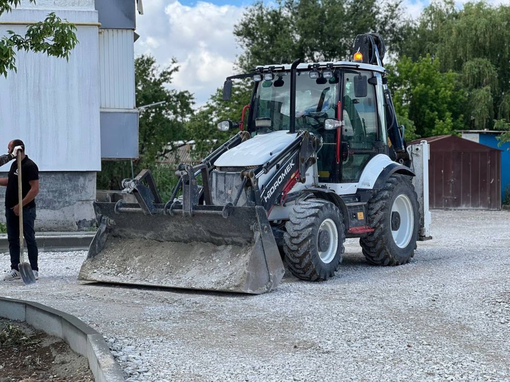 Игорь Ивин: Проверил, как проходит ремонт дворовых территорий Игорь Ивин: Проверил, как проходит ремонт дворовых территорий