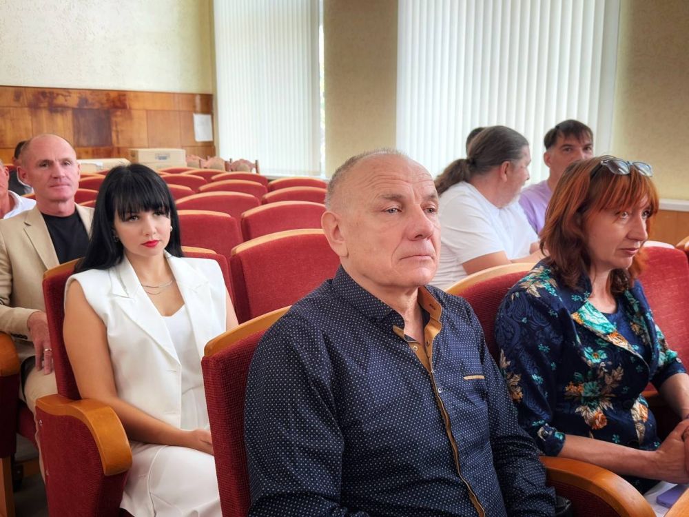 В Черноморском районе отметили День Предпринимателя В Черноморском районе отметили День Предпринимателя