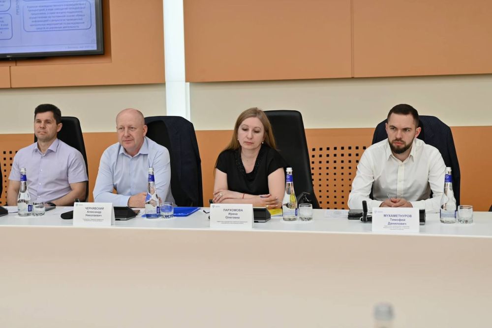 В рамках заседания Совета руководителей ТОФК в ЦФО в г. Белгород проведено совещание по актуальным вопросам контрольной деятельности с руководителями территориальных органов Федерального казначейства В рамках заседания Совета руководителей ТОФК в ЦФО в г. Белгород проведено совещание по актуальным вопросам контрольной деятельности с руководителями территориальных органов Федерального казначейства