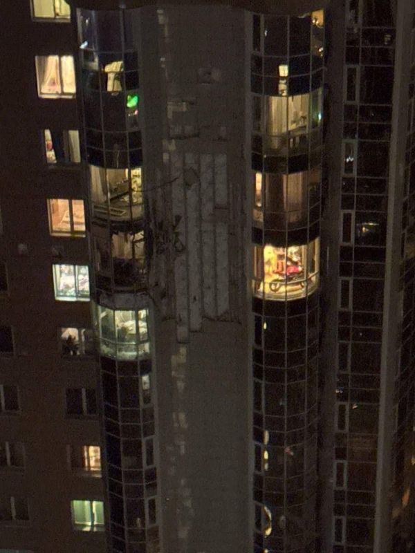 С вечера вчерашнего дня над российскими регионами было перехвачено и уничтожено 48 украинских беспилотников самолетного типа С вечера вчерашнего дня над российскими регионами было перехвачено и уничтожено 48 украинских беспилотников самолетного типа