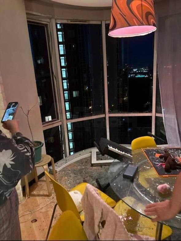 С вечера вчерашнего дня над российскими регионами было перехвачено и уничтожено 48 украинских беспилотников самолетного типа С вечера вчерашнего дня над российскими регионами было перехвачено и уничтожено 48 украинских беспилотников самолетного типа