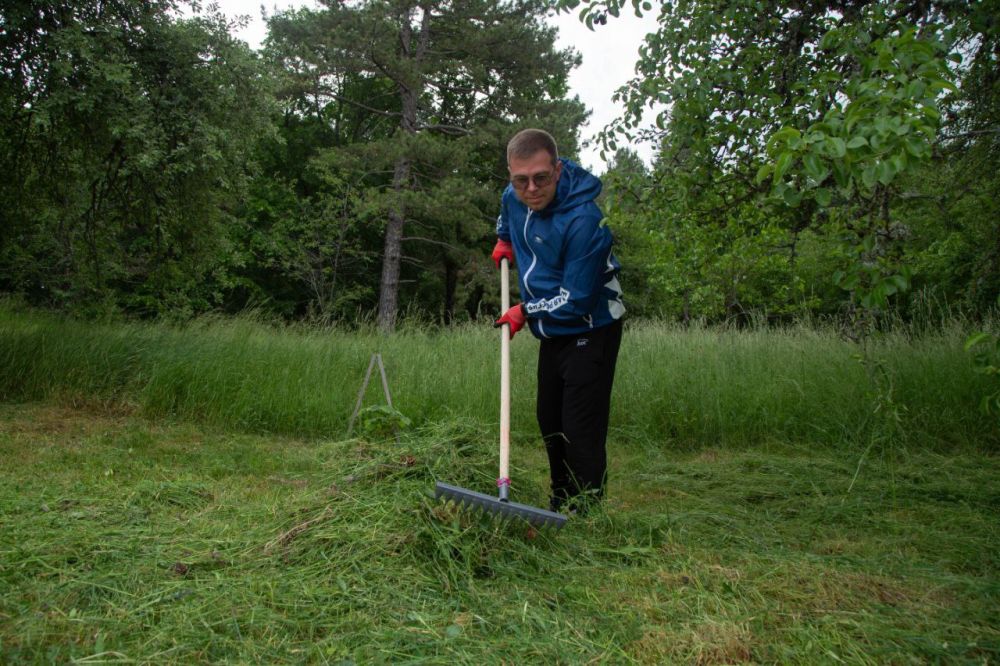 Владимир Константинов: В городах и районах Крыма прошла масштабная экологическая акция в рамках проекта «Единой России» «Чистый Крым» Владимир Константинов: В городах и районах Крыма прошла масштабная экологическая акция в рамках проекта «Единой России» «Чистый Крым»
