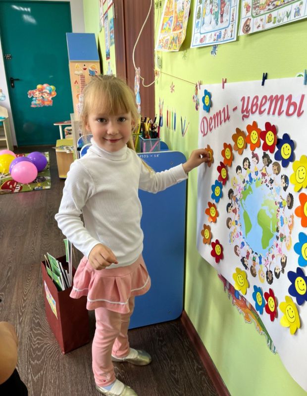 Первомайским районным отделом ЗАГС также проведено мероприятие «Дети – цветы жизни», посвященное Международному дню защиты детей, который был учреждён почти полвека назад как напоминание всем нам о том, что дети – это... Первомайским районным отделом ЗАГС также проведено мероприятие «Дети – цветы жизни», посвященное Международному дню защиты детей, который был учреждён почти полвека назад как напоминание всем нам о том, что дети – это...