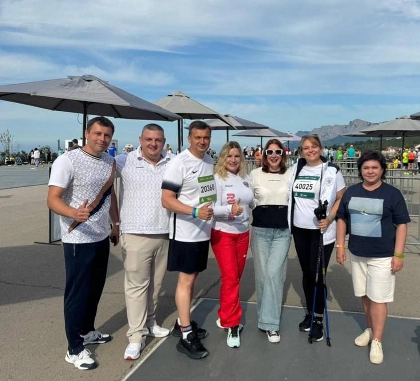 Ольга Торубарова: Сбербанк бежит!. Сегодня на территории курортного комплексе «Мрия» (Ялта) состоялся традиционный Зеленый марафон Ольга Торубарова: Сбербанк бежит!. Сегодня на территории курортного комплексе «Мрия» (Ялта) состоялся традиционный Зеленый марафон