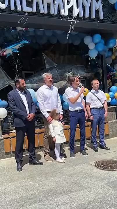 Первый туннельный океанариум открылся в Крыму