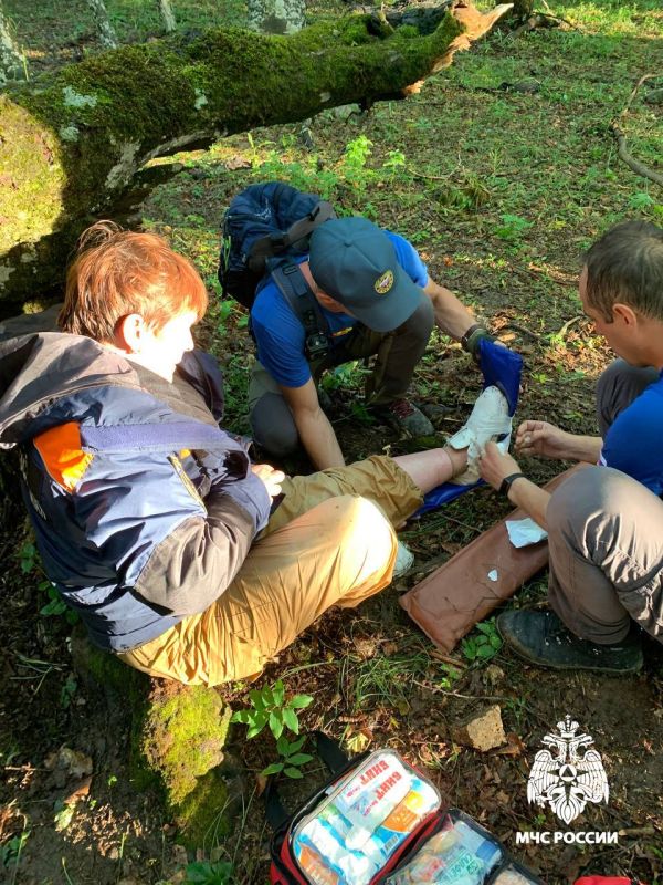 В крымских горах спасли женщину, которая травмировала ногу