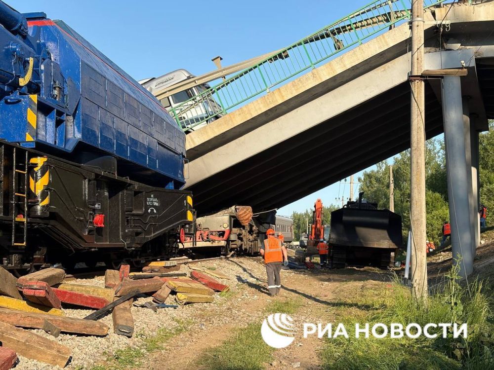 Мосты обрушились в Брянской и Курской областях