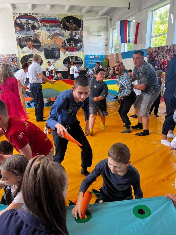 В Бахчисарае министерство спорта и общественная организация родителей детей-инвалидов провели ежегодное мероприятие для особенных детей «Мы вместе» В Бахчисарае министерство спорта и общественная организация родителей детей-инвалидов провели ежегодное мероприятие для особенных детей «Мы вместе»