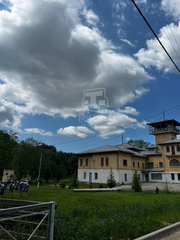 В Крыму стартовала детская оздоровительная кампания В Крыму стартовала детская оздоровительная кампания