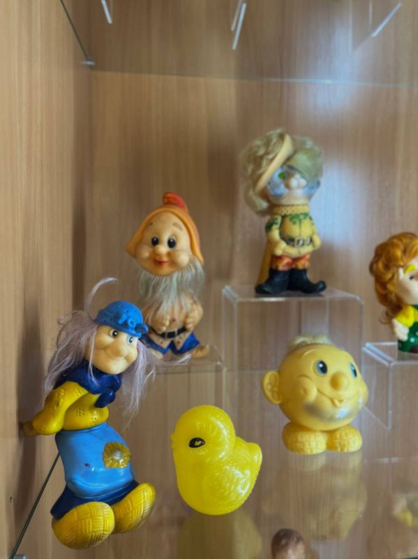 Выставка игрушек «Детства волшебное царство» открылась в Крымском этнографическом музее Выставка игрушек «Детства волшебное царство» открылась в Крымском этнографическом музее