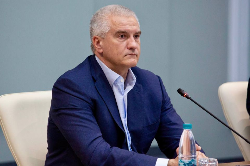 В Крыму обсудили вопросы защиты и популяризации русского языка В Крыму обсудили вопросы защиты и популяризации русского языка