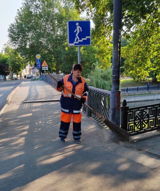 Чистота в городе - ежедневная задача! Чистота в городе - ежедневная задача!